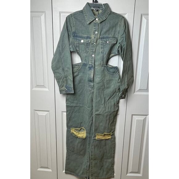 Pretty Little Thing Petite Vintage Wash Denim Cut Out Waist Jumpsuit 6 - Picture 14 of 15